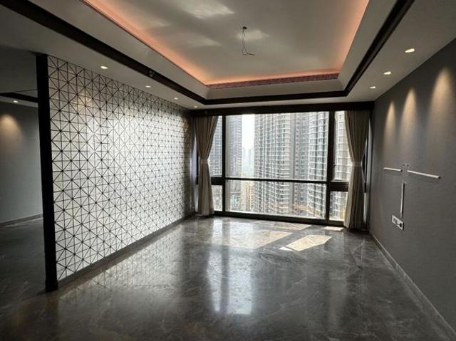 Rental | 3 BHK + Pooja Room,Servant Room 1390 Sq.Ft. Apartment in Lodha Trump Tower