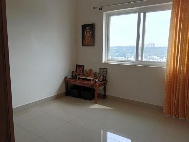 Rental | 3 BHK + Pooja Room,Servant Room 1500 Sq.Ft. Apartment in Mantri Webcity