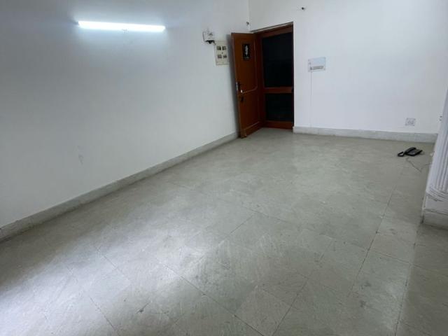 Rental | 3 BHK + Pooja Room,Servant Room 1500 Sq.Ft. Apartment in Prem Apartments Faridabad