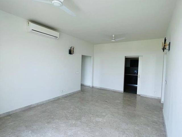Rental | 3 BHK + Pooja Room,Servant Room 1727 Sq.Ft. Apartment in Ireo The Corridors