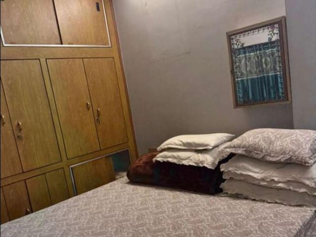 Rental | 3 BHK + Pooja Room,Servant Room 1800 Sq.Ft. Apartment in Hazratganj