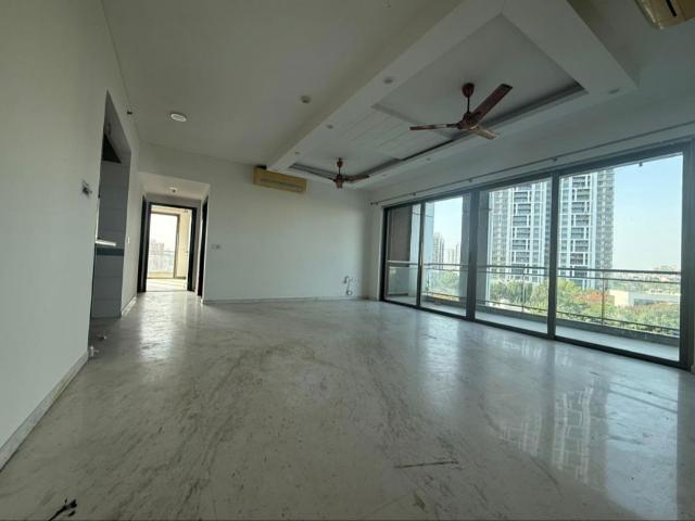 Rental | 3 BHK + Pooja Room,Servant Room 2185 Sq.Ft. Apartment in Tata Primanti Executive Apartments