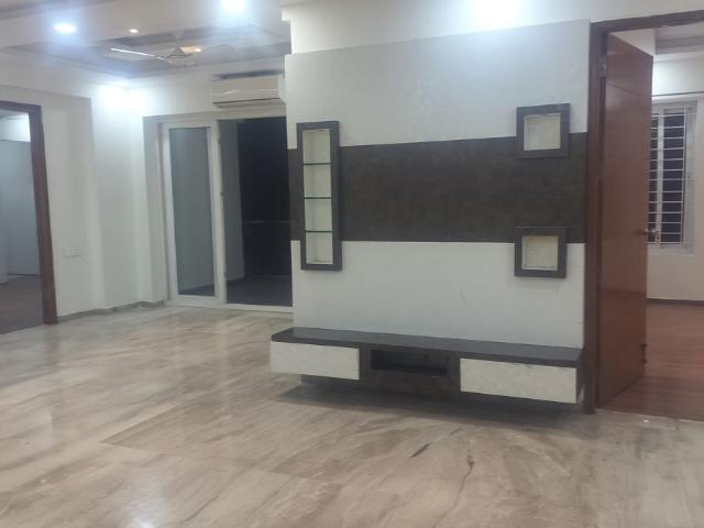 Rental | 3 BHK + Pooja Room,Servant Room 2400 Sq.Ft. Apartment in Jubilee Hills