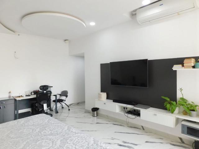 Rental | 3 BHK + Pooja Room,Servant Room 3500 Sq.Ft. Apartment in Lodha Burlingame Bellezza