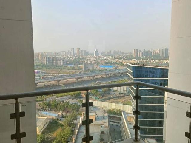 Rental | 3 BHK + Pooja Room,Servant Room,Extra Room 884 Sq.Ft. Apartment in Hero Homes Gurgaon