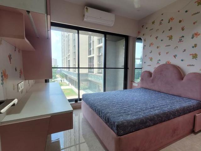 Rental | 3 BHK + Pooja Room,Servant Room,Extra Room 1040 Sq.Ft. Apartment in Dosti Eastern Bay Phase 1