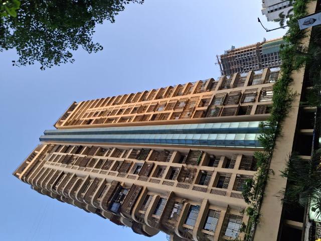 Rental | 3 BHK + Pooja Room,Servant Room,Extra Room,Basement 24000 Sq.Ft. Apartment in Gajra Bhoomi Oscar