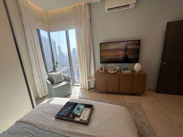 Rental | 3 BHK + Pooja Room,Servant Room,Study Room 1100 Sq.Ft. Apartment in Piramal Mahalaxmi
