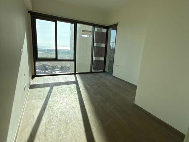 Rental | 3 BHK + Pooja Room,Servant Room,Study Room 1450 Sq.Ft. Apartment in Piramal Mahalaxmi
