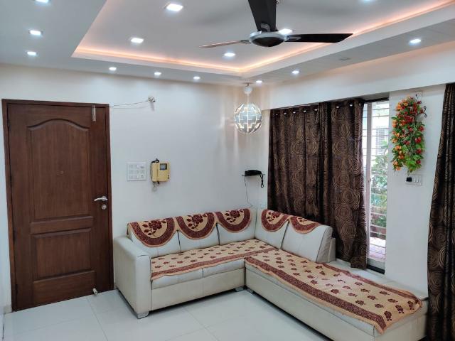 Rental | 3 BHK + Pooja Room,Servant Room,Study Room 1500 Sq.Ft. Apartment in Prabhashali Apartment