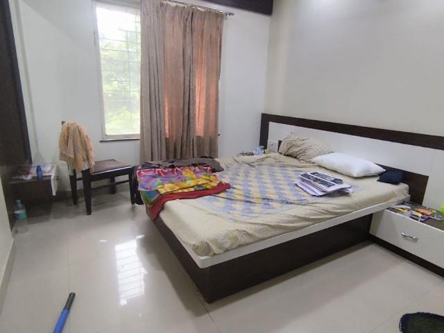 Rental | 3 BHK + Pooja Room,Servant Room,Study Room,Extra Room,Basement,Store Room 1100 Sq.Ft. Apartment in G K Rajaveer Palace