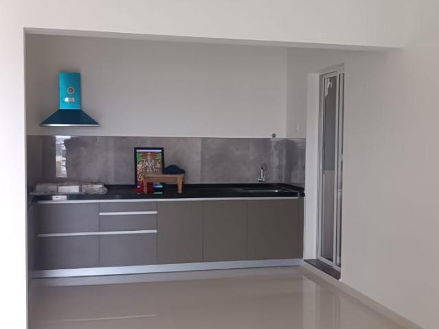 Rental | 3 BHK + Pooja Room,Servant Room,Study Room,Extra Room,Basement,Store Room 1300 Sq.Ft. Apartment in Pride Purple Park Titan