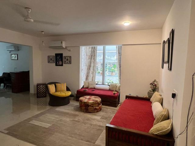 Rental | 3 BHK + Pooja Room,Servant Room,Study Room,Extra Room,Basement,Store Room 2200 Sq.Ft. Apartment in CM Plaza