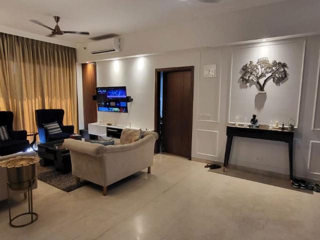 Rental | 3 BHK + Pooja Room,Servant Room,Study Room,Extra Room,Basement,Store Room 2520 Sq.Ft. Apartment in M3M Latitude