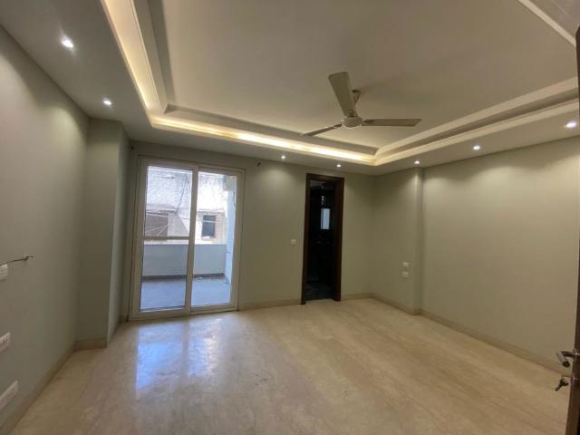 Rental | 3 BHK + Pooja Room,Servant Room,Study Room,Extra Room 1950 Sq.Ft. Apartment in Saket