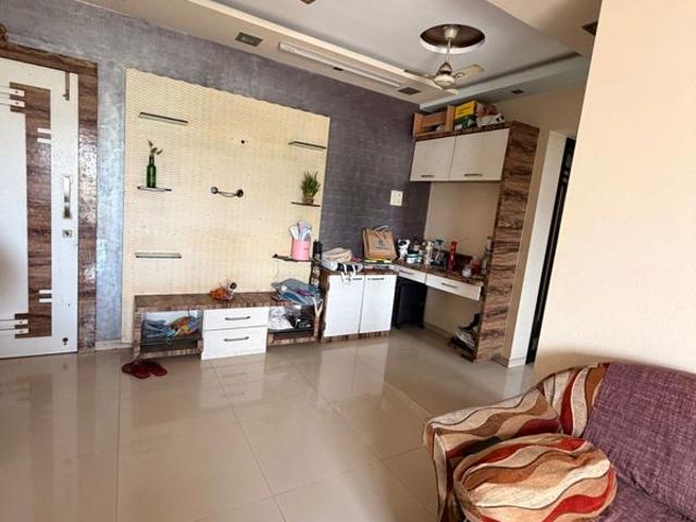 Rental | 3 BHK + Pooja Room,Servant Room,Study Room,Extra Room 1350 Sq.Ft. Apartment in Kurla Kamgar Tower 1