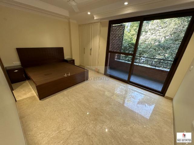 Rental | 3 BHK + Pooja Room,Servant Room,Study Room,Extra Room 2500 Sq.Ft. Apartment in Nizamuddin