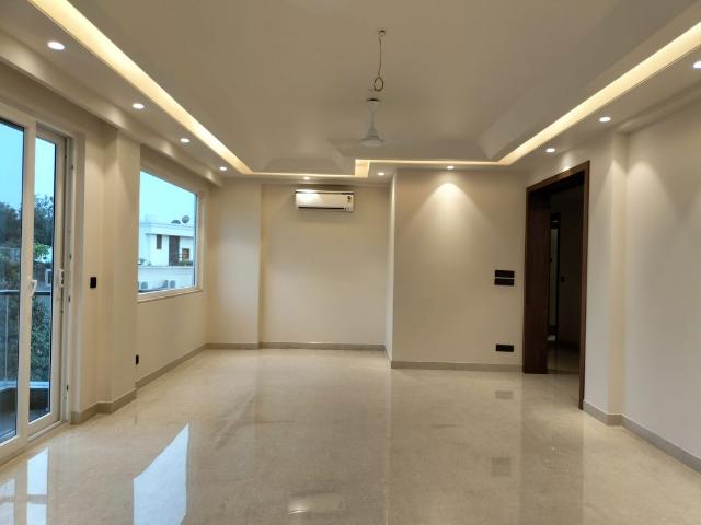 Rental | 3 BHK + Pooja Room,Servant Room,Study Room,Extra Room 2500 Sq.Ft. Apartment in Hauz Khas