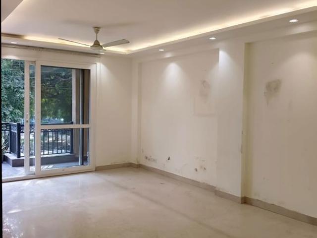 Rental | 3 BHK + Pooja Room,Servant Room,Study Room,Extra Room 2500 Sq.Ft. Apartment in Safdarjung Enclave