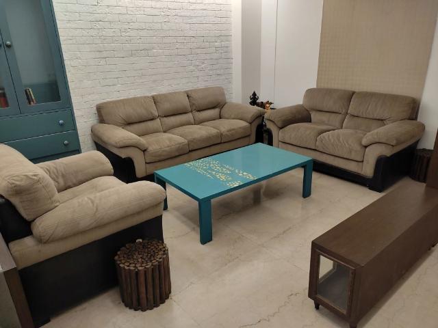 Rental | 3 BHK + Pooja Room,Servant Room,Study Room,Extra Room 2700 Sq.Ft. Apartment in Greater Kailash II