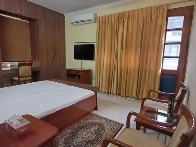 Rental | 3 BHK + Pooja Room,Servant Room,Study Room,Extra Room 2000 Sq.Ft. Apartment in Greater Kailash