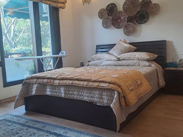 Rental | 3 BHK + Pooja Room,Servant Room,Study Room,Extra Room 2000 Sq.Ft. Apartment in Greater Kailash II