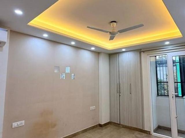 Rental | 3 BHK + Pooja Room,Servant Room,Study Room,Extra Room 2200 Sq.Ft. Apartment in Hauz Khas