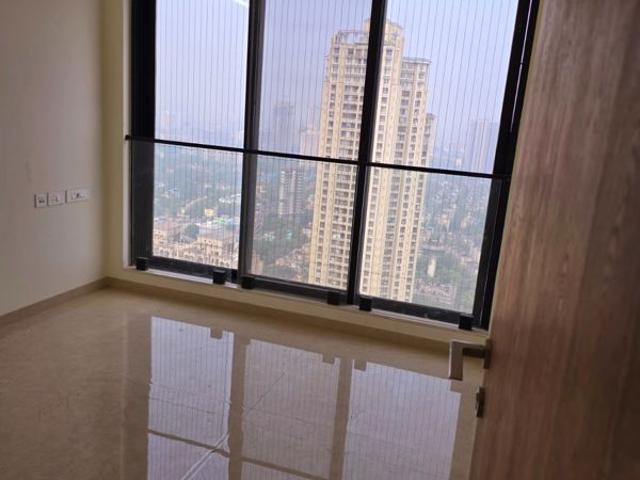 Rental | 3 BHK + Pooja Room,Store Room 1500 Sq.Ft. Apartment in Dosti Eastern Bay Phase 1