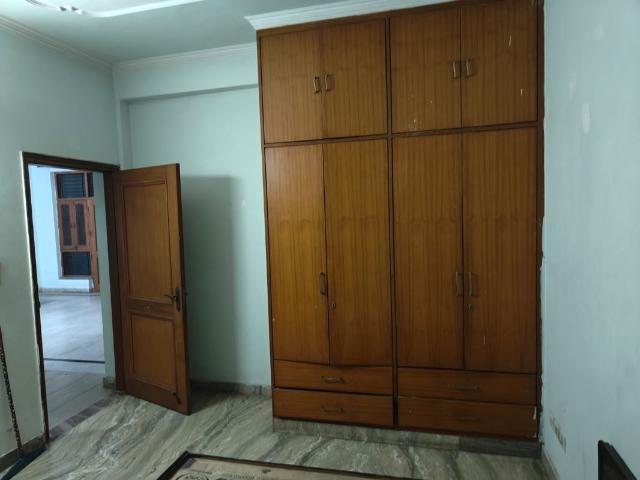 Rental | 3 BHK + Pooja Room,Store Room 1900 Sq.Ft. Independent House in RWA Apartments Sector 26