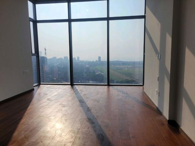 Rental | 3 BHK + Pooja Room,Store Room 1100 Sq.Ft. Apartment in Piramal Mahalaxmi