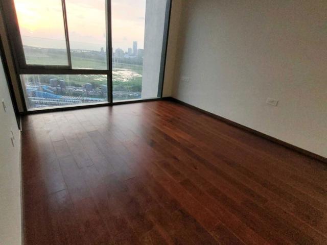 Rental | 3 BHK + Pooja Room,Store Room 1378 Sq.Ft. Apartment in Piramal Mahalaxmi