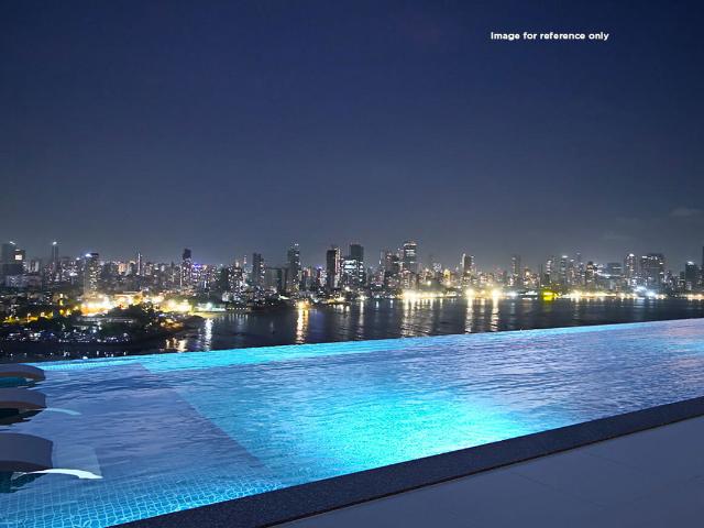 Rental | 3 BHK + Pooja Room,Store Room 2000 Sq.Ft. Apartment in DLH Signature