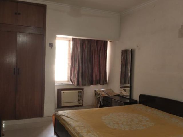 Rental | 3 BHK + Pooja Room,Store Room 2000 Sq.Ft. Apartment in Sarita Vihar
