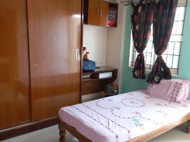 Rental | 3 BHK + Pooja Room,Study Room,Basement 1580 Sq.Ft. Apartment in KK Spring Garden