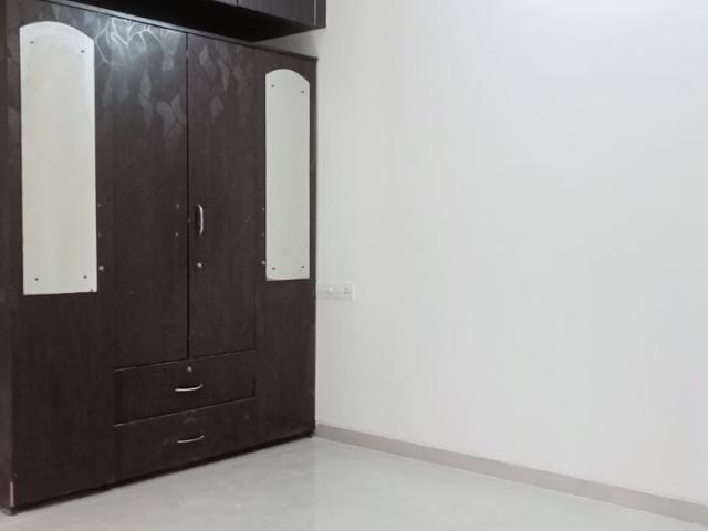 Rental | 3 BHK + Pooja Room,Study Room,Basement 1680 Sq.Ft. Apartment in DSR Green Field