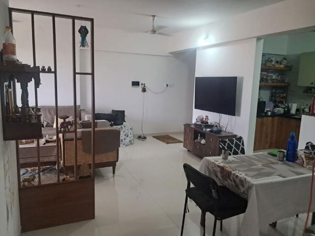 Rental | 3 BHK + Pooja Room,Study Room,Extra Room 1732 Sq.Ft. Apartment in Shubh Gateway