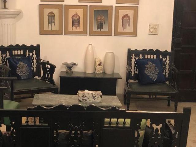 Rental | 3 BHK + Pooja Room,Study Room,Extra Room 315 Sq.Yd. Apartment in Sushant Lok I