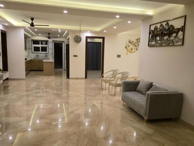 Rental | 3 BHK + Pooja Room,Study Room 1700 Sq.Ft. Apartment in DLF Capital Greens Phase I And II