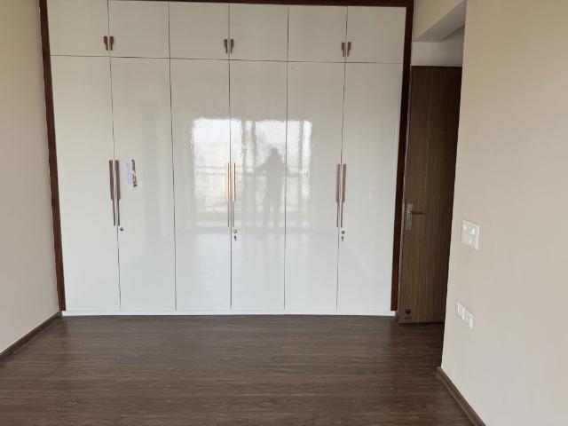 Rental | 3 BHK + Pooja Room,Study Room 1910 Sq.Ft. Apartment in The Center Court Prime