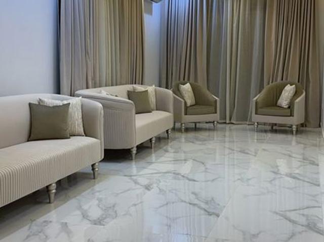 Rental | 3 BHK + Pooja Room,Study Room 2000 Sq.Ft. Apartment in Azadpur
