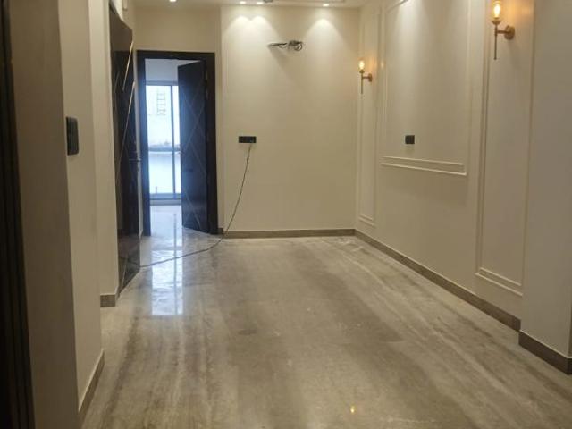 Rental | 3 BHK + Prayer Room 125 Sq.Yd. Apartment in Naraina