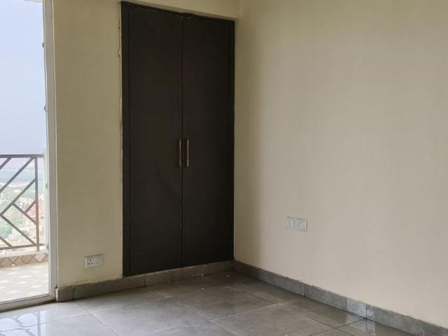 Rental | 3 BHK + Prayer Room 1555 Sq.Ft. Apartment in Saya Gold Avenue