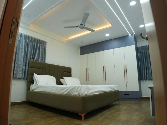 Rental | 3 BHK + Prayer Room 1680 Sq.Ft. Apartment in Sumadhuras Gardens By The Brook