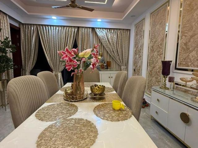 Rental | 3 BHK + Prayer Room 1600 Sq.Ft. Apartment in Gulshan Gc Centrum