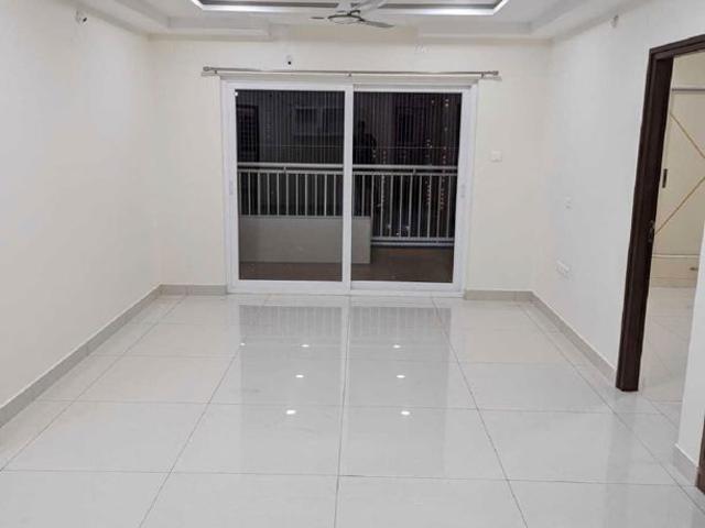 Rental | 3 BHK + Prayer Room 2000 Sq.Ft. Apartment in Ambience Courtyard