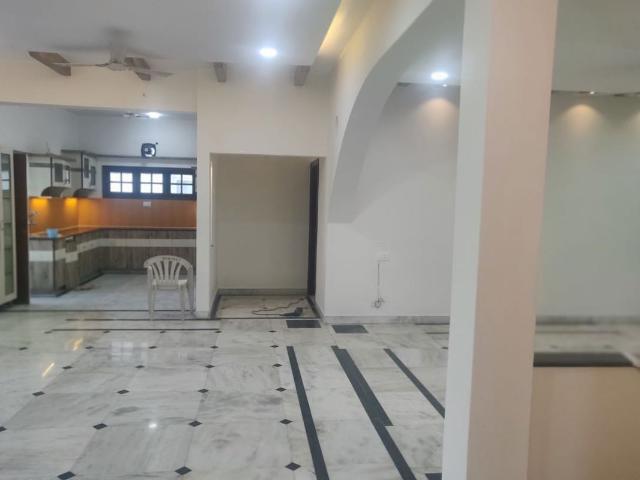 Rental | 3 BHK + Prayer Room 2500 Sq.Ft. Apartment in Dukes Galaxy