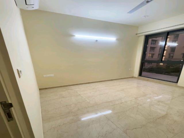 Rental | 3 BHK + Prayer Room,Extra Room,Store Room 1160 Sq.Ft. Apartment in Kolshet Road