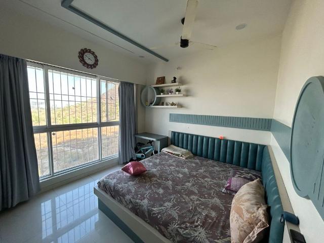Rental | 3 BHK + Prayer Room,Servant Room,Basement,Store Room 900 Sq.Ft. Apartment in Godrej Hillside