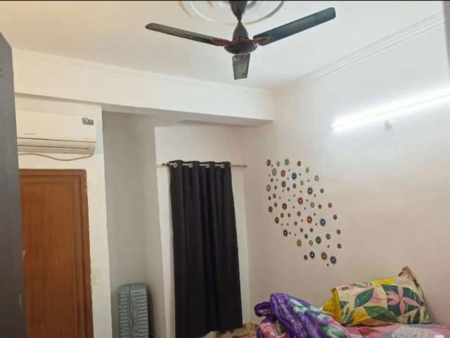 Rental | 3 BHK + Prayer Room,Servant Room,Extra Room 2650 Sq.Ft. Independent House in Gomti Nagar