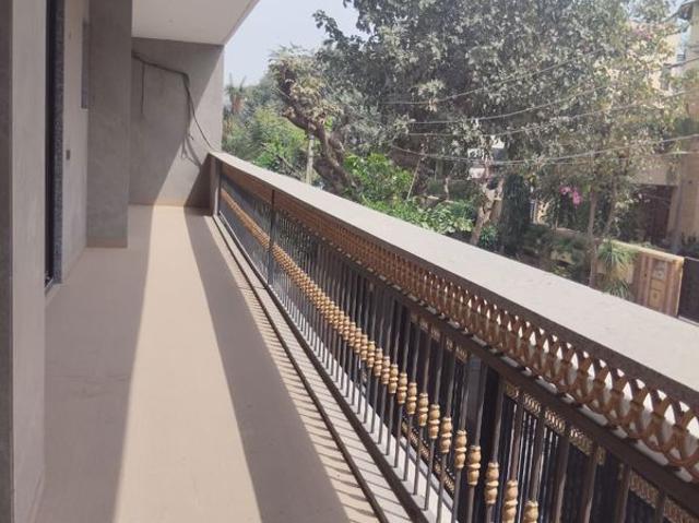 Rental | 3 BHK + Prayer Room,Servant Room,Study Room,Basement 303 Sq.Yd. Apartment in BPTP Amstoria Country Floor